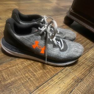 Men’s Under Armour Tennis Shoes